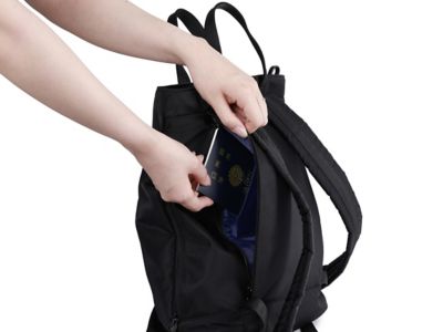 タイムレス スレンダーな２ＷＡＹバックパック の通販 | 三越伊勢丹