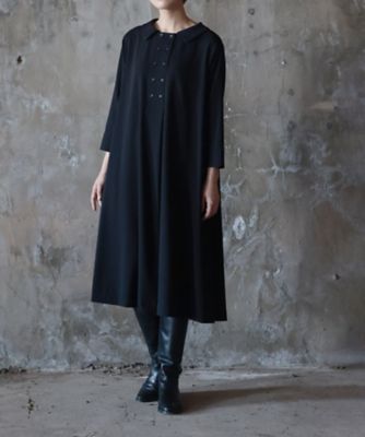 ＜BASCO (Women/大きいサイズ)＞トルジェロング　Ｃｈｒｏｎｉｃｌｅ　ダブルボタンのブラックドレス　３２５３８４３ー３