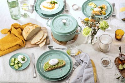 staub ストウブ ピコ・ココット ラウンド 16cm セージグリーン Amazon.co.jp: staub ストウブ 「 ピコ ココット ラウンド