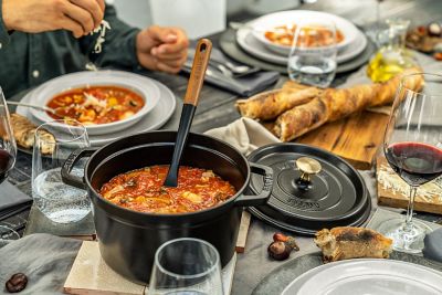 新品・未使用　STAUB グランドココット ラウンド20cm ブラック Staub（ストウブ） グランドココット ラウンド 20cm ブラック
