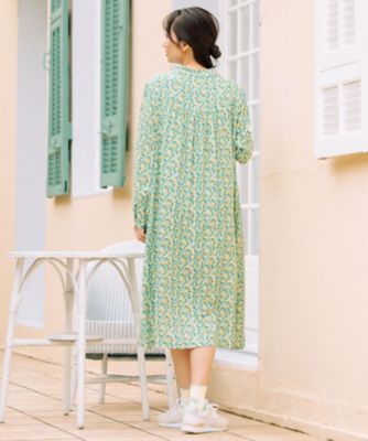 フリルカラーフラワープリントワンピース　３３ー３０ー９５９８