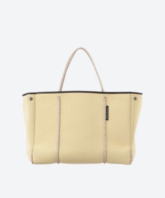 ＥＳＣＡＰＥ ＣＡＲＲＹＡＬＬ