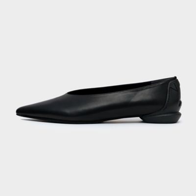 フラットシューズ　ＭＭ　ＰＯＩＮＴＥＤ　Ｕ　ＰＵＭＰＳ　４２０２１Ｐ