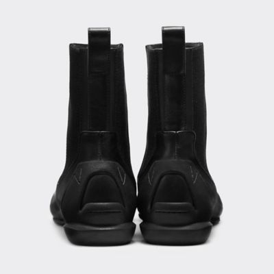 ショートブーツ　ＣＨＩＳＥＬＴＯＥ　ＡＮＫＬＥＢＯＯＴＳ