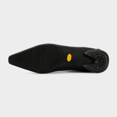 ショートブーツ　ＣＨＩＳＥＬＴＯＥ　ＡＮＫＬＥＢＯＯＴＳ