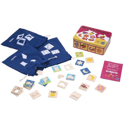 ＜BORNELUND (Baby&Kids)＞触って感じるカタチのゲーム