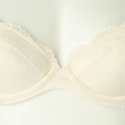 ２４ベンベルグベア天　３／４カップワイヤーブラジャー　ＫＩＷＡ１０２