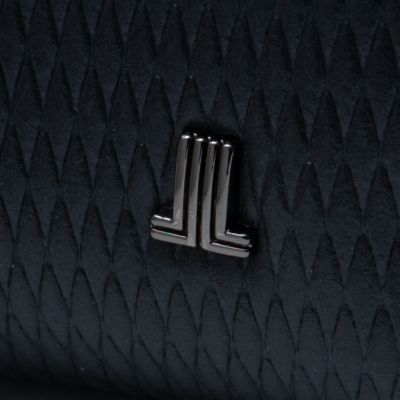 ラウンドファスナー長財布
