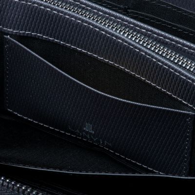 ラウンドファスナー長財布