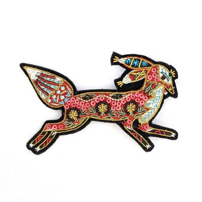 Ｋｌａｕｓ Ｈａａｐａｎｉｅｍｉ×ＴＩＬＩＡ Ｒｅｄ Ｆｏｘ Ｂｒｏｏｃｈ Ｌ | TILIA/チリア | 三越伊勢丹オンラインストア・通販【公式】