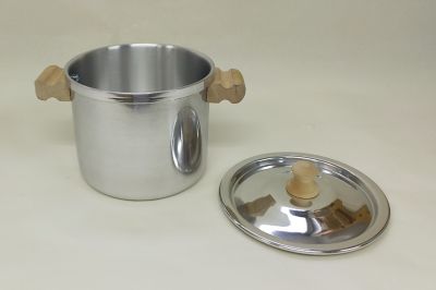 ＜ATELIER NIKI TIKI (Baby&Kids)＞【受注商品】木の取手両手なべ
