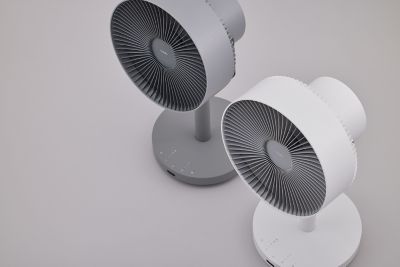 除菌サーキュレーター扇風機ＳＴＲＥＡＭ１８００Ｆ