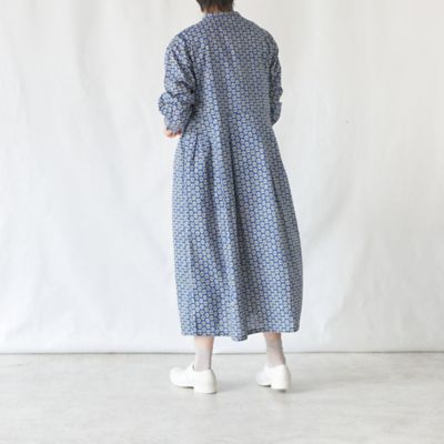 ボックスタックバンドカラーワンピース