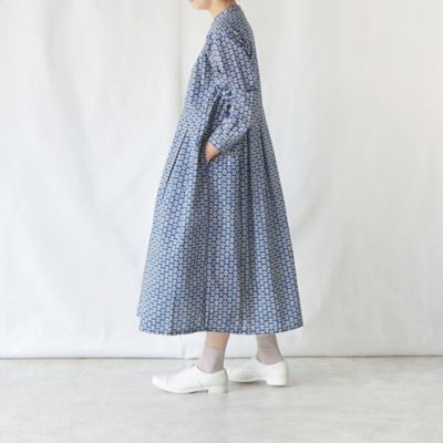 ボックスタックバンドカラーワンピース