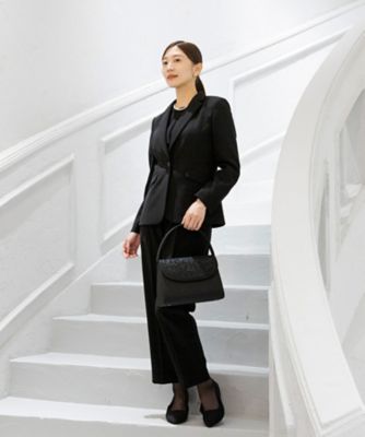 ＜CARETTE (Women)＞オンライン限定【オールシーズン・喪服・礼服・フォーマル】テーラードジャケット×異素材ブラウス×テーパードパンツ３点スーツ