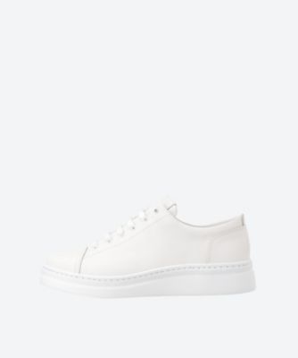 やっぱりスニーカーが好き 21年外せないおしゃれスニーカー シューズ 三越伊勢丹オンラインストア 公式