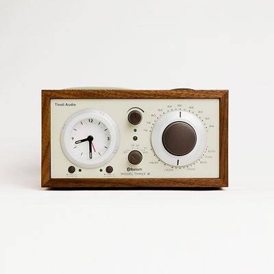 Tivoli Audio/チボリ オーディオ モデルスリービーティー　ウォールナット／ベージュ
