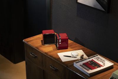ＢＲＩＯＮＶＥＧＡ　ｒａｄｉｏ．ｃｕｂｏ　Ｒｅｄ
