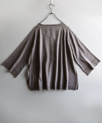 オークカーデ　ロングシーズン活躍するニットカーデ　