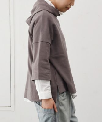ペイグＴＯＰ　春のレイヤードに重宝するカジュアルトップ　