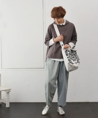 ペイグＴＯＰ　春のレイヤードに重宝するカジュアルトップ　