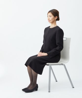 オンライン限定【オールシーズン・喪服・礼服・フォーマル】トリアセテートのノーカラージャケット×前開きワンピーススーツ