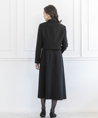 オンライン限定【オールシーズン・喪服・礼服・フォーマル】取り外せる衿とパールブローチ付き　ワンピーススーツ