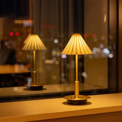 ★【産直】ＯＲＩＧＡＭＩ　ＬＡＭＰ　ＰＯＲＴＡＢＬＥ　オリガミランプ　ポータブル　ブラス／マットピンク