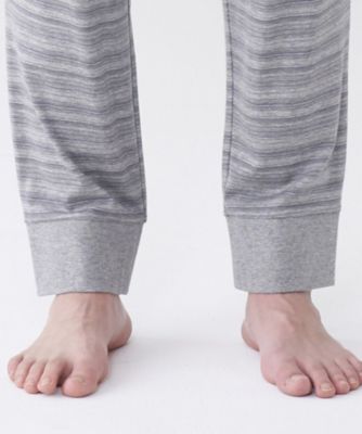 テーパードパンツ　前開き
