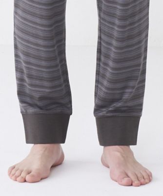テーパードパンツ　前開き