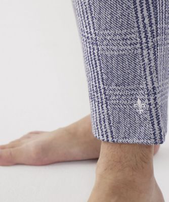 テーパードパンツ　アンクルレッグ　リブ