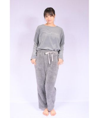 ９５０９【年明け届】ルームウェア４点（ボーダー柄パーカー＋無地パンツ＋フリース素材トップス＋マルチＷＡＹブランケット）トートバッグ付【福袋】