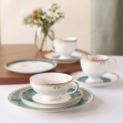 2278ナルミ　コーヒーカップソーサー2客　ケーキ皿 2枚 2278ナルミ コーヒーカップソーサー2客 ケーキ皿 2枚 - メルカリ
