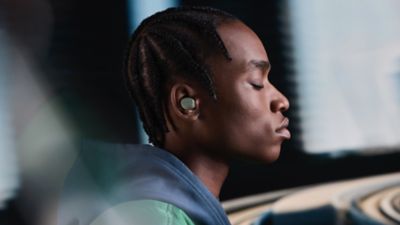 ＰＩ６　ワイヤレス・イヤフォン　フォレスト・グリーン