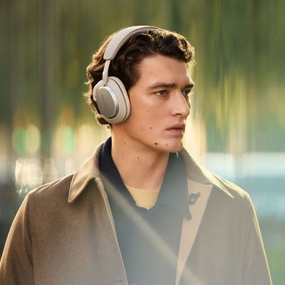 【美品】Bowers & Wilkins ワイヤレスヘッドフォン PX7S3 4951035079904an_01?$VS_1500$