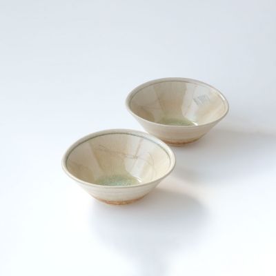 ＜たち吉＞美濃焼　灰釉草文　組鉢　２個セット