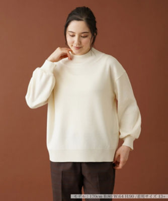 袖刺繍ハイネックニット【Ｌｅｉｌｉａｎ ＷＨＩＴＥ ＬＡＢＥＬ