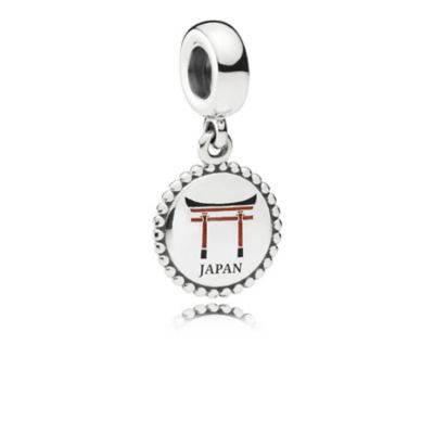 Ｓｈｉｎｔｏ ｓｈｒｉｎｅ ｓｉｌｖｅｒ ｄａｎｇｌｅ ｗｉｔｈ ｒｅｄ ａｎｄ ｂｌａｃｋ ｅｎａｍｅｌ