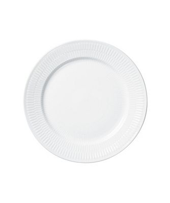 ＜ROYAL COPENHAGEN＞ホワイトフルーテッド　プレート２２ｃｍ　
