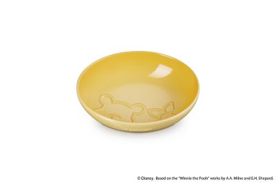 【ル・クルーゼおまとめ】くまのプーさん／オーバル・ディッシュ　１９ｃｍ　クインスイエロー