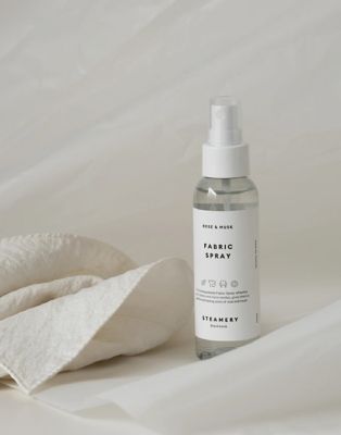 ファブリックスプレー　Ｒｏｓｅ＆Ｍｕｓｋ