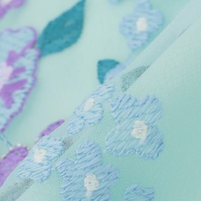 フラワー総刺繍ワンピース　７１５１３５１
