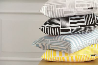 クッションカバー ストライプス イエロー | KLIPPAN/クリッパン | 三越