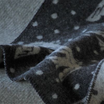 ウール　ミニブランケット　ｂｉｒｄｓ　ｉｎ　ｔｈｅ　ｓｎｏｗ　ダークグレー