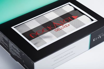 Ｄｅｌｕｘｅ　Ｃｏｖｅｒ　－Ｃｈａｒｃｏａｌ　Ｂｙｆｆａｌｏ