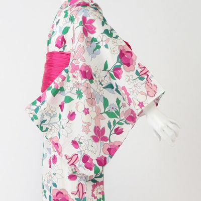 【新品】kate spade kids ヴァイ二ーローズ 浴衣 160 花柄 紺 kate spade new york kids（ケイトスペードニューヨーク）の