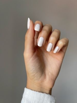★ネイルポリッシュ　ＡＬＭＯＮＤ