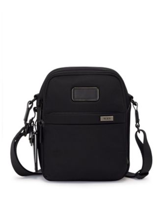 TUMI ALPHA（アルファ） スモール・クロスボディ ブラック 