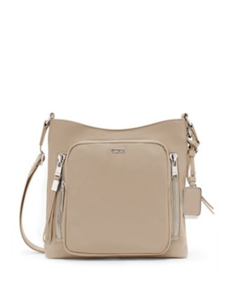 ＜TUMI＞ＶＯＹＡＧＥＵＲ　「テイラー」クロスボディ　０１９６６１６ＯＡＴ