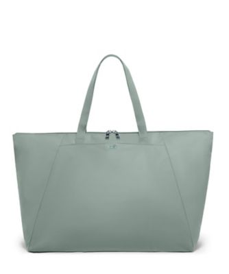 ＜TUMI＞ＶＯＹＡＧＥＵＲ　ジャスト・イン・ケース・トート　０１９６６２４Ｔ